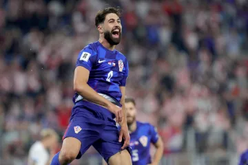 Gvardiol je Badnjak na &scaron;pici proveo u dru&scaron;tvu tajanstvene zgodne plavu&scaron;e