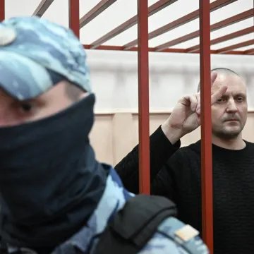 Putinov kritičar ide u zatvor! Osuđen na 6 godina u kaznenoj koloniji: 'Prokleti bili, psi'