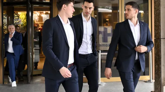 Ovakve rukometa&scaron;e ne viđamo svaki dan! Hrvati odu&scaron;evili izgledom, trenirke zamijenili odijelima