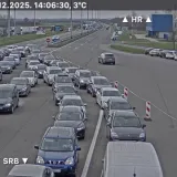 Nesreće na autocestama i zimski uvjeti, na granici se čeka i do pet sati