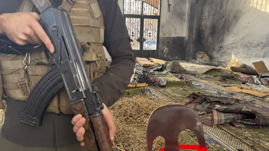 Bomba&scaron;ki napad na džamiju: Ubijeni vjernici tijekom molitve, objavljene prve snimke