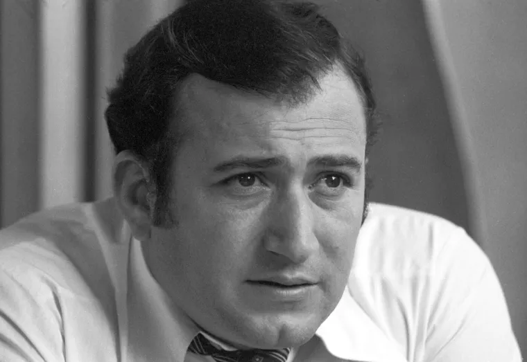 'Superman' bez razmi&scaron;ljanja skočio u mutnu vodu i spasio 30 života: 'Jedno me prati i danas'