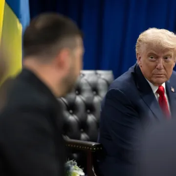 Trump ekspresno spustio Zelenskog na zemlju: 'Nema on ni&scaron;ta dok ja to ne odobrim'