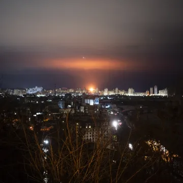 Serija glasnih eksplozija u Kijevu: Ukrajina pod uzbunom, Rusi poslali roj projektila