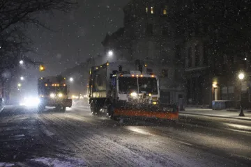 Blagdani su im se pretvorili u noćnu moru: Snijeg i led prizemljili tisuće letova
