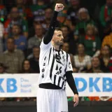 Duvnjak prelomio i otkrio odluku pred punim tribinama Kiela: 'Ostajem, makar dolazio na &scaron;takama'