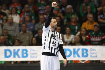 Duvnjak prelomio i otkrio odluku pred punim tribinama Kiela: 'Ostajem, makar dolazio na &scaron;takama'