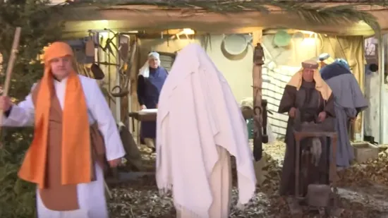 Biblijske scene na rivi: Stotinjak mje&scaron;tana sudjeluje u uprizorenju živih jaslica