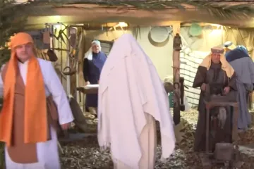 Biblijske scene na rivi: Stotinjak mje&scaron;tana sudjeluje u uprizorenju živih jaslica