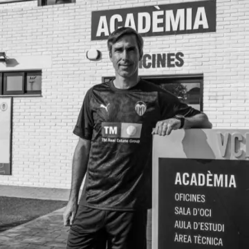 Poznati trener i njegovo troje djece poginuli u te&scaron;koj nesreći