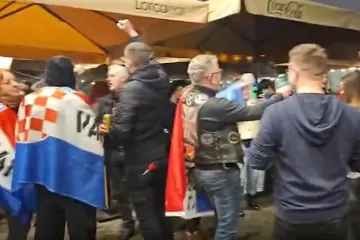 Zagrijavanje pred Arenom: Thompsonovi obožavatelji spremni za mega koncert