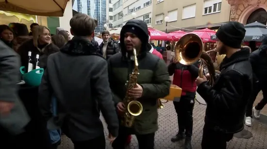 Kome sve smetaju romski trubači na ulicama? Kajtazi: 'Moji Romi znaju svirati posebno kad ih se plati...'