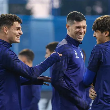 Dinamo nakon samo &scaron;est mjeseci prodaje dvojicu sjajnih braniča? Od moguće zarade 'boli glava'