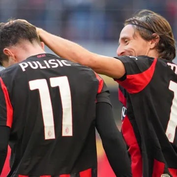 Luka Modrić odigrao briljantnu utakmicu i odveo Milan na vrh Serie A