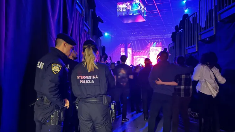 Privedene dvije osobe na Thompsonovom koncertu: Krim istraga se nastavlja