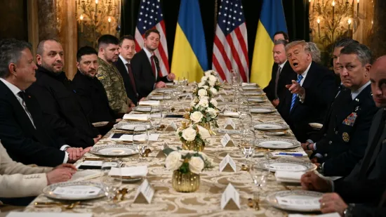 Hoće li dana&scaron;nji dan ući u povijest? Zelenski opet u odijelu, pogledajte kako ga je Trump dočekao