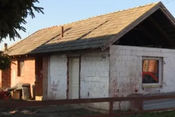 Ovo je kuća u kojoj je mladić poku&scaron;ao ubiti ženu: Policiji je otprije poznat