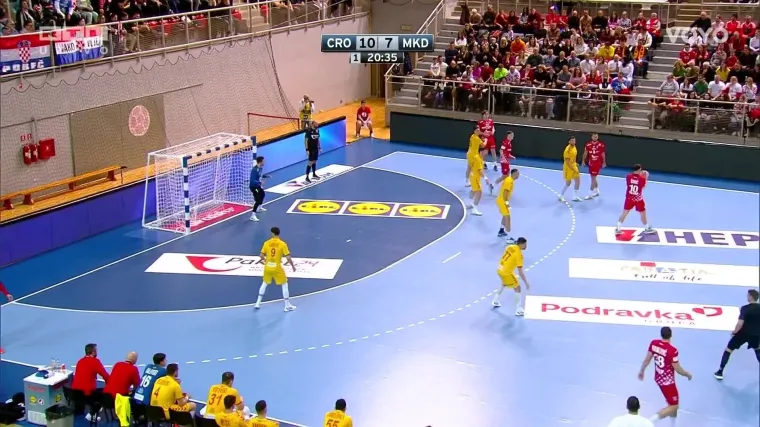 Sigurdsson pozvao prvi timeout: Evo &scaron;to je rekao svojim igračima