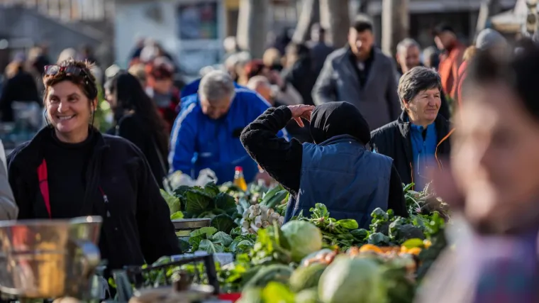 Med iz Kine, rajčica u smeću - evo tko stvarno zarađuje na na&scaron;oj hrani: 'Ma muljaju!'