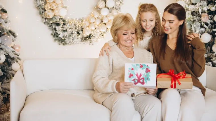 Dobra novogodi&scaron;nja čestitka ima posebnu moć: Pripremili smo popis 75 najljep&scaron;ih, upotrijebite ih