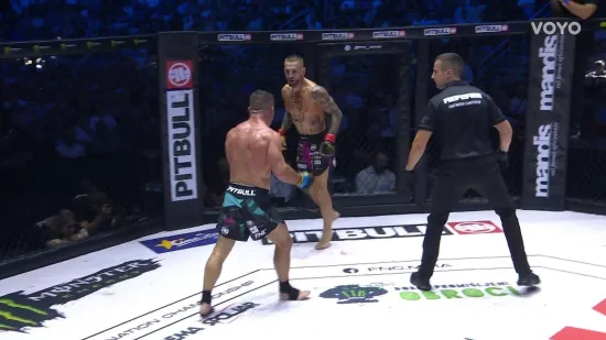 Bum, tres! Ovo su najbolji nokauti iz FNC-ovog kaveza u 2025.