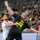 Veliki udarac za reprezentaciju: Igrač koji je nokautirao na&scaron;eg vratara obznanio užasne vijesti