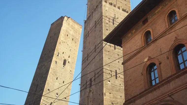 Atrakcija Bologne svakog bi treba mogla pasti: 'Slično je problemu u Pisi'