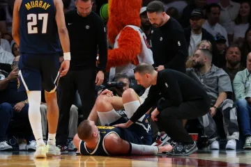 Pogledajte trenutak koji je šokirao Srbiju i NBA: Jokić se ozlijedio na potpuno bizaran način