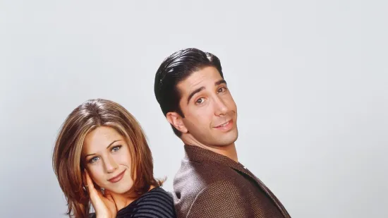 Ima feti&scaron; na studentice? Ross iz 'Prijatelja' promijenio imidž i na&scaron;ao 28 godina mlađu curu