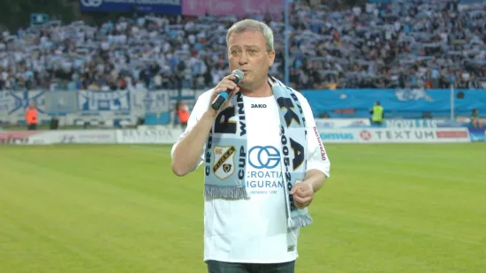 Preminuo autor "riječke himne" Damir Badurina