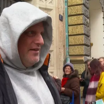 Čovjek s koferom privukao pažnju u Zagrebu, potegnuo je iz Australije: 'Zbog ovog sam do&scaron;ao'