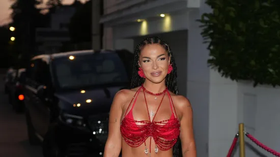 Pjevačica pozirala u seksi izdanju i opisala posebnu godinu: Mnogi to nisu ni pročitali...