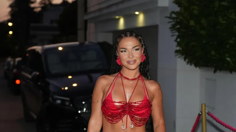 Pjevačica pozirala u seksi izdanju i opisala posebnu godinu: Mnogi to nisu ni pročitali...