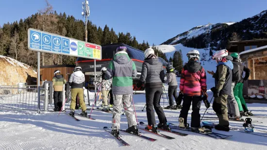 Zimski odmor ili kredit? Istražili smo koliko vas skijanje zapravo ko&scaron;ta i nose li Hrvati sa sobom sarme