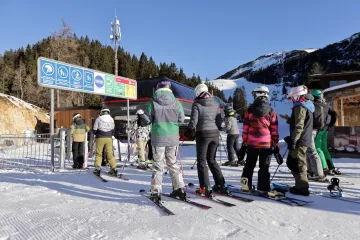 Zimski odmor ili kredit? Istražili smo koliko vas skijanje zapravo ko&scaron;ta i nose li Hrvati sa sobom sarme