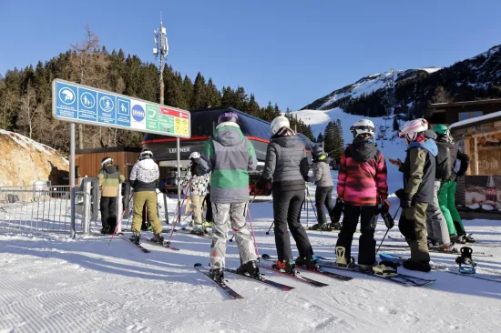 Zimski odmor ili kredit? Istražili smo koliko vas skijanje zapravo ko&scaron;ta i nose li Hrvati sa sobom sarme