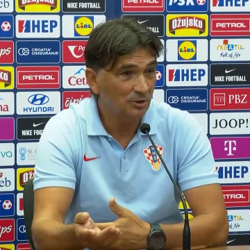 Ovim potezom Jo&scaron;ko je slomio mnoga srca: Stigla potvrda njegove veze? Objavljena fotografija s djevojkom