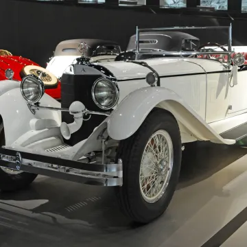 Mercedes slavi 100 godina: Danas ga znamo po luksuzu, a ovako je izgledao na samim počecima