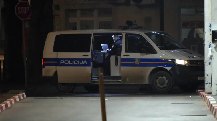 Napali Nepalce u Puli pa krenuli u obračun s taksistima: Policija privela nasilnike