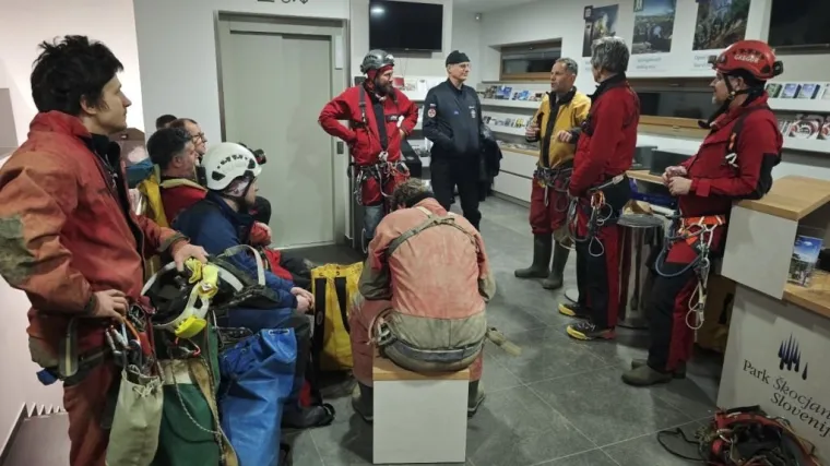 Tragična ekspedicija u &Scaron;kocjanskoj jami: Ronioc smrtno stradao, u intervenciji sudjelovalo 100 ljudi