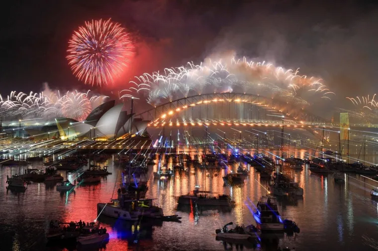 Sydney u&scaron;ao u Novu godinu: Okupljeni odali počast žrtvama napada