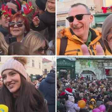 Pijaca kao iz bajke! Pjena, klape i fe&scaron;ta kakvu Split ne pamti: 'Neka je sreće!'