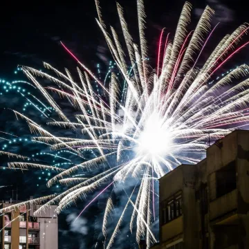 Spektakularni vatromet iznad Zagreba: Nebo zablistalo u svim mogućim bojama