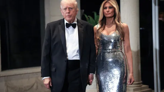 Melania Trump jo&scaron; jednom pokazala za&scaron;to je ikona stila: Ovako je izgledala na proslavi Nove godine