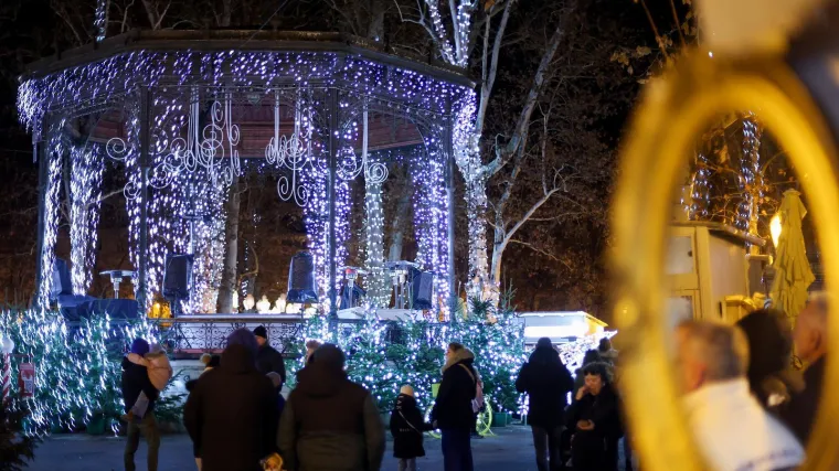 Dok se gase lampice adventa, zvijezde pale novu vatru: Ovim znakovima stižu velike promjene