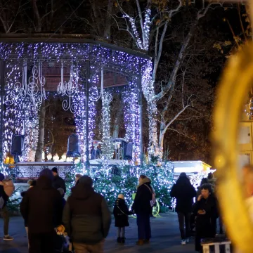 Dok se gase lampice adventa, zvijezde pale novu vatru: Ovim znakovima stižu velike promjene