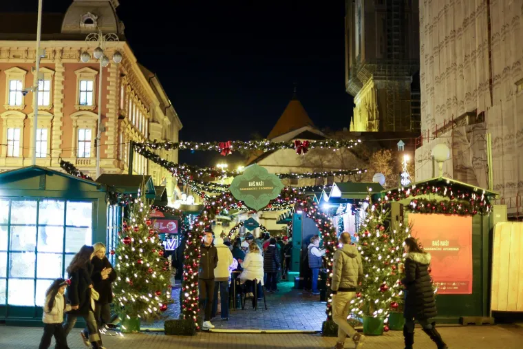 Dok se gase lampice adventa, zvijezde pale novu vatru: Ovim znakovima stižu velike promjene