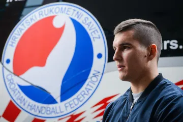 Najljep&scaron;i početak godine za na&scaron;eg rukometa&scaron;a: Halil Jaganjac postao otac, poznat je i spol bebe