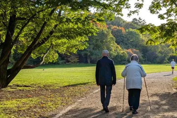 'Baka i djed servis' u Križevcima: Od sada mogu zaraditi čuvanjem unuka