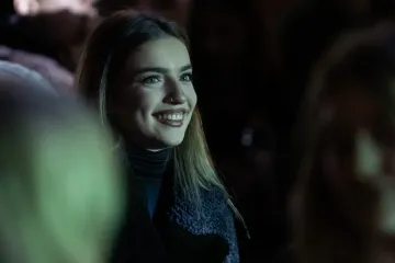 Dok je Vojko pjevao, ona je mamila poglede: Nema tko se nije okrenuo za lijepom Zadrankom